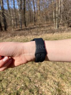 cerny silikonovy reminekk na apple watch 45