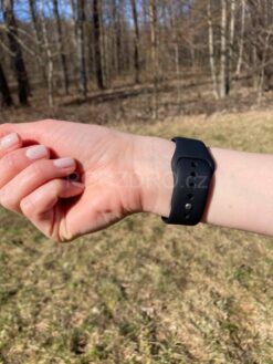 cerny silikonovy reminekk na apple watch 7