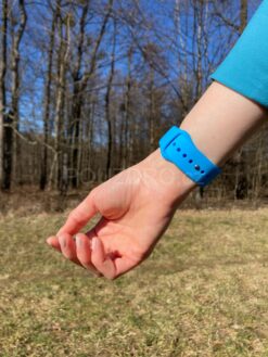 modry silikonovy reminek na apple watch 7 45