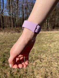 silikonovy fialovy reminek na apple watch 6