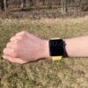 zlute silikonove sluchatka na apple watch 38